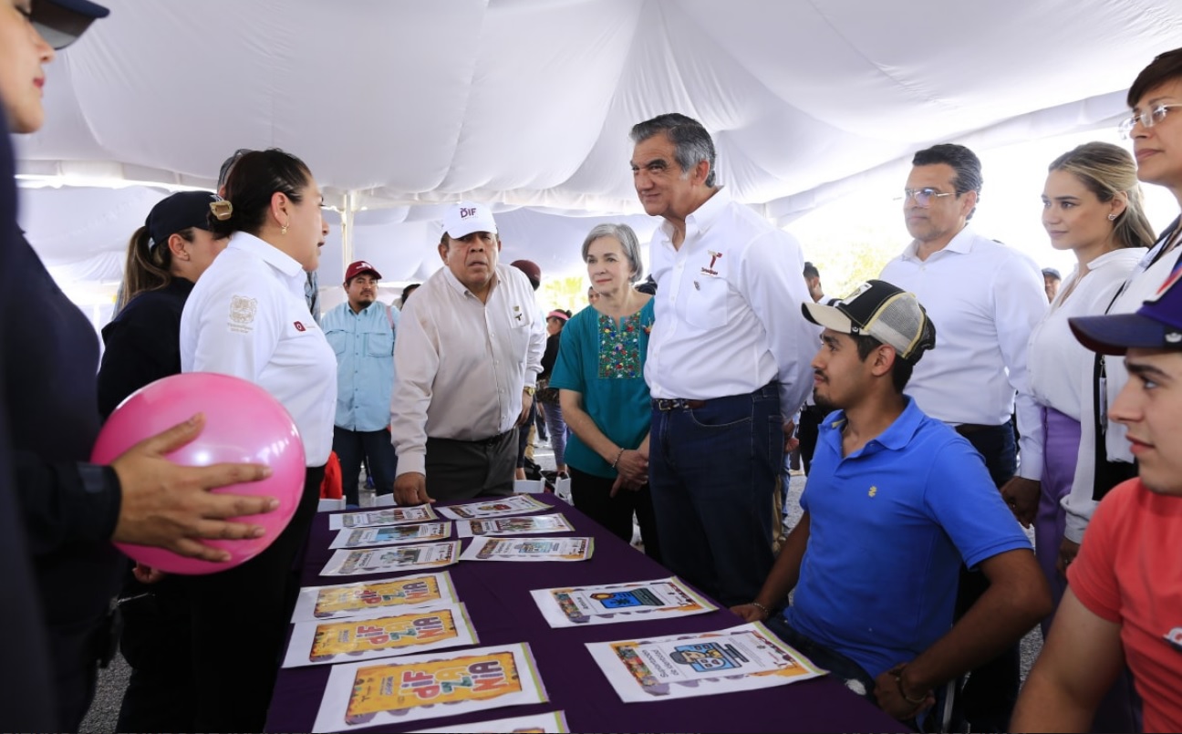 GOBERNADOR Y PRESIDENTA DEL DIF CELEBRAN A LA GRAN FAMILIA TAMAULIPECA CON DIFZANIA