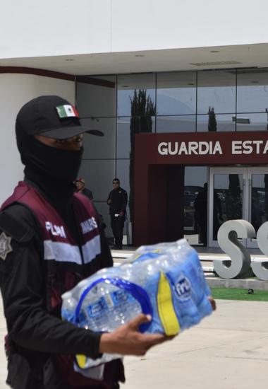 Delegaciones y coordinaciones de la Guardia Estatal se suman con donativo para población afectada por inundaciones