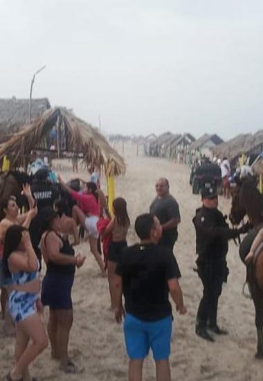 Agrupamiento Montado de la Guardia Estatal brinda seguridad en La Pesca