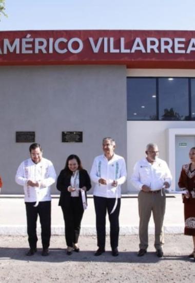 Inaugura Américo Villarreal gimnasio en Escuela Normal de Educadoras, legado de su padre