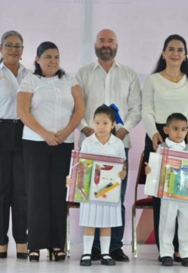 Inaugura titular de la Secretaría de Recursos Hidráulicos ciclo escolar 2025-2026 en Tampico