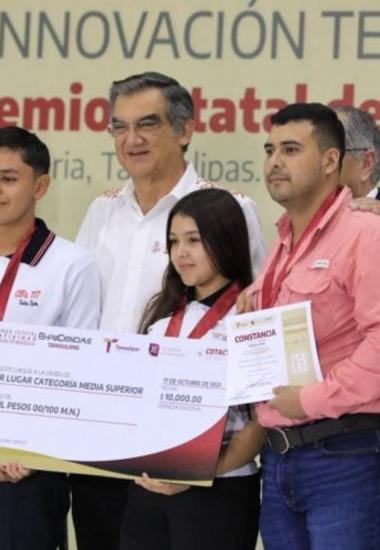 Entrega gobernador Premio Estatal de Ciencias, Creatividad e Innovación Tecnológica