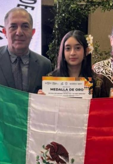 Gana estudiante tamaulipeca medalla de oro en Feria de Ciencias en Paraguay