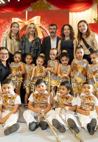 Celebran Gala de Navidad Familia UAT 2025