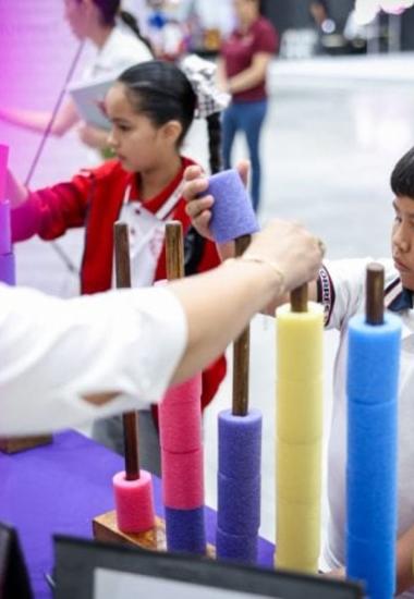 Niñas, niños y adolescentes participan en la Feria de los Derechos 2025 del DIF Tamaulipas