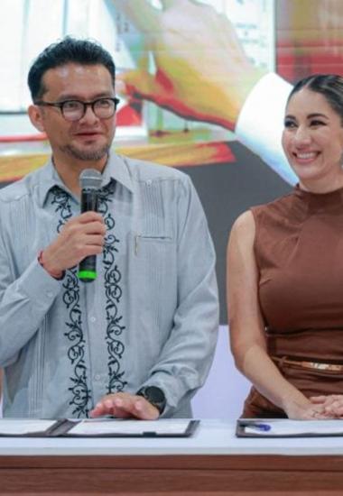 Firma SEDENER convenio con mujeres del sector energético