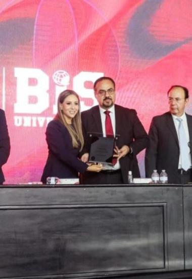 Celebra UT Matamoros graduación histórica con entrega inmediata deCelebra UT Matamoros graduación histórica con entrega inmediata de títulos profesionales títulos profesionales