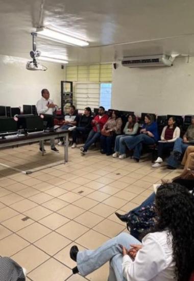 Fortalece SET bienestar docente con taller de desarrollo humano